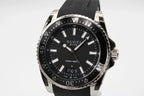 Gucci Dive XL YA136204 angled front view